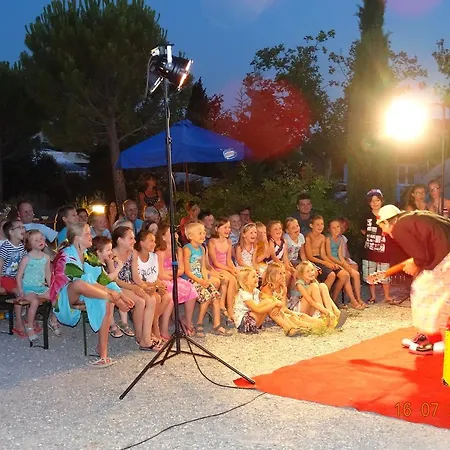 Domaine De Chadeyron * Lagorce (Ardeche)